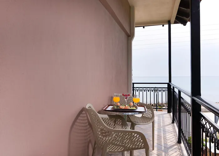 Kamelia & Semeli Hotel